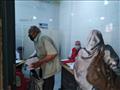 مواطنون أثناء تلقي خدمة علاج مبادرة الأمراض المزمنة بالإسكندرية