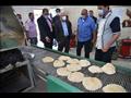 محافظ بورسعيد يفتتح مخبز نصف آلي بحي الضواحي