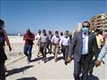 محافظ الإسكندرية يتفقد شاطئ النخيل
