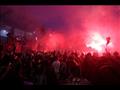 جماهير ليفربول تشعل محيط أنفيلد احتفالا بالدوري الإنجليزي