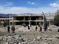 عناصر أمن أفغان في موقع شهد انفجار سيارة مفخخة قرب