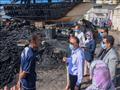 محافظ الإسكندرية يتفقد موقع المراكب المحترقة