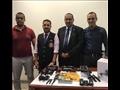 ضبط مسدس وطائرة تجسس مع راكب قادم من تركيا في مطار برج العرب