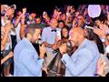 تامر حسني والعسيلي يشعلان زفاف ياسر الحريري 