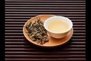  يساعد الشاي الأبيض على تسريع عملية التمثيل الغذائي 