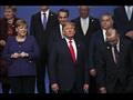 الرئيس الأمريكي دونالد ترامب وسط قادة العالم