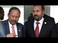 رئيس الوزراء الإثيوبي أبي آحمد (إلى اليمين) ورئيس 
