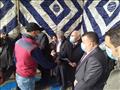 محافظ بورسعيد يسلم عقود شقق الإسكان الاجتماعي للمنتفعين