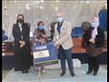 توزيع مساعدات عينية للعرائس في بني سويف