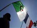 متظاهرون يرفعون العلمين الجزائري والفرنسي في نيس ب
