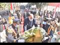 محافظ أسيوط يشارك قائد المنطقة الجنوبية ومدير الأمن في وضع إكليل من الزهور لشهداء الشرطة (18)