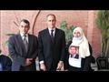سوزان وجمال وعلاء مبارك يزورون مدفن الرئيس الأسبق في ذكرى نصر أكتوبر