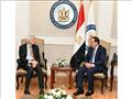 وزير البترول يلتقي السفير الفرنسي بالقاهرة