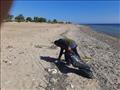 حملة لنظافة شاطئ الترابين في مدينة نويبع