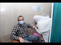 تطعيم الأطقم الطبية بمستشفيات أسيوط الجامعية بلقاح كورونا