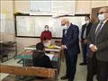 محافظ بورسعيد يتفقد سير امتحانات الصف الرابع الابتدائي