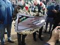 الرئيس الفلسطيني يشارك بتشييع جثمان يوسف شعبان بباقة ورد 