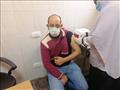 تطعيم مواطنين بلقاح كورونا في الدقهلية 