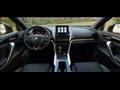 هجين من أيقونتها Eclipse Cross