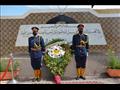 محافظ المنيا يضع إكليلًا من الزهور على النصب التذكاري للشهداء