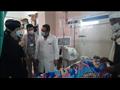 أسقف أسيوط يزور مصابي حادث قطاري سوهاج في مستشفى الإيمان 