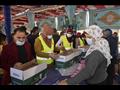 محافظ أسيوط يشهد تعبئة 7 آلاف كرتونة ضمن حملة افطار صائم