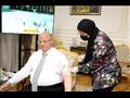 محافظ القاهرة يتلقى لقاح فيروس كورونا