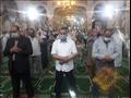 المصلون يؤدون صلاة عيد الفطر بمسجد الدسوقي