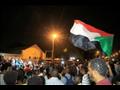  متظاهرون يحتشدون أمام مقر الجيش في الخرطوم في 11 