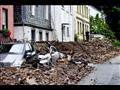 انهيار منازل وسيارات في فيضانات المانيا