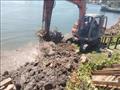 إزالة تعديات على نهر النيل في دمياط