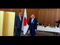 اليابان تمنح مصريا وسام الكنز المقدس لتفانيه طوال فترة عمله بسفارتها في جنيف 