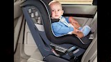 مقعد الطفل في السيارة