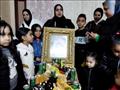 أسرة الشهيد السيد عبد العال تحتفل بعيد ميلاده في بورسعيد