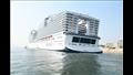 أحدث سفينة سياحية في العالم تعبر قناة السويس (4)