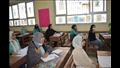 طلاب الشهادة الإعدادية يؤدون امتحان البابل شيت في بورسعيد 