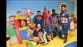 أبطال خارقون يوزعون فوانيس رمضان على أطفال مستشفى سرطان