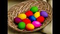 يمكن تلوين البيض والاستمتاع بعيد شم النسيم، من خلال استخدام الألوان الطبيعية التي تتوفر بالألوان المختلفة