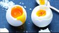 يجب ألا تحتوي البيضة الآمنة للأكل على أي تشققات أو مواد لزجة على قشرتها، أو علامات العفن