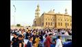 أهالي السويس يؤدون صلاة العيد بالمساجد والساحات