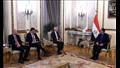 مصطفى مدبولي رئيس الوزراء يلتقي السفير الفرنسي مارك باريتي لدى مصر