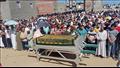 تشييع جثمان صياد غارق بليبيا في مسقط رأسه بكفر الش