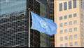 علم الأمم المتحدة أمام مقر المنظمة الدولية في نيوي