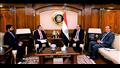 وزير التجارة يبحث مع سفير الهند فرص الاستثمار بالسوق المصري 