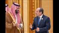الرئيس السيسي يلتقي ولي العهد السعودي على هامش قمة