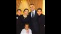 هشام ربيع مع زوجته وأبنائه بعد انفصاله عن بوسي