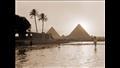 صورة لنهر النيل بجوار الأهرام عام 1930