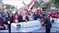 محافظ المنيا يقود مسيرة لحث المواطنين على المشاركة في الانتخابات (5)