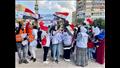 مواطنون يحتفلون بفوز السيسي رئيسًا لمصر أمام مسجد مصطفى محمود