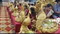 صحون مطلية بالذهب.. حفل يثير ضجة في الهند